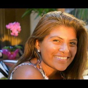 Meet your Posher, Eviana